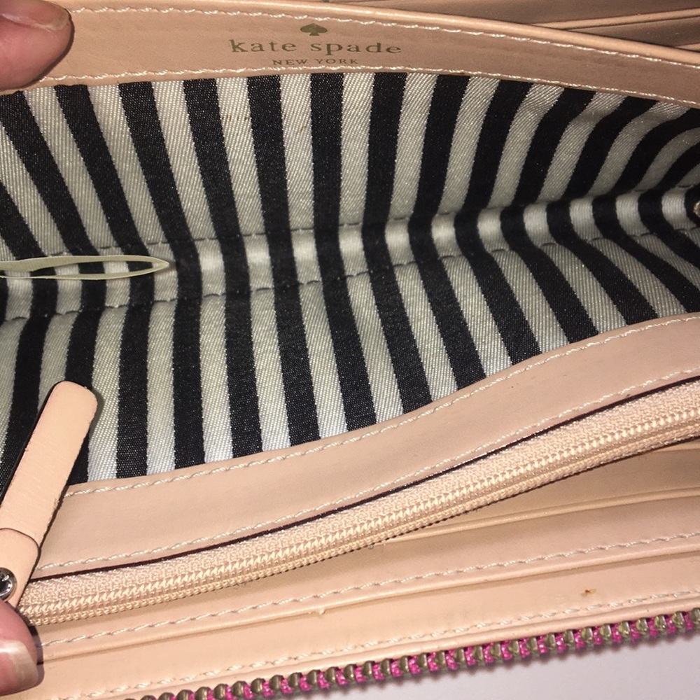 Kate Spade Wallet - Picture 5 of 8